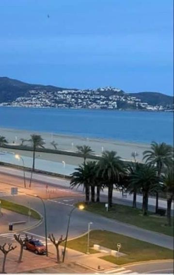 Apartamento Con Magnificas Vistas Al Mar - Wifi Gratis Empuriabrava Esterno foto